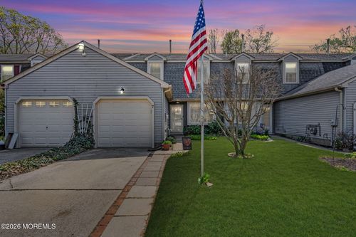 7 River Bank Dr, Roebling, NJ, 08554-1519 | Card Image