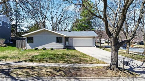 2502 Janie Ln, Madison, WI, 53711-4023 | Card Image