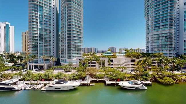 TH-307 - 250 Sunny Isles Blvd, Condo with 3 bedrooms, 2 bathrooms and null parking in Sunny Isles Beach FL | Image 7