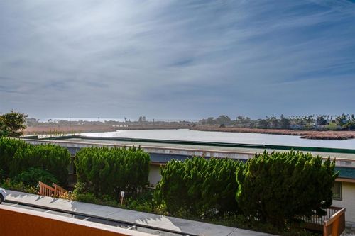 apt-103-2475 Jefferson St, Carlsbad, CA, 92008-1413 | Card Image