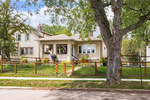 1417 E 10th St, Duluth, MN, 55805-1513 | Card Image