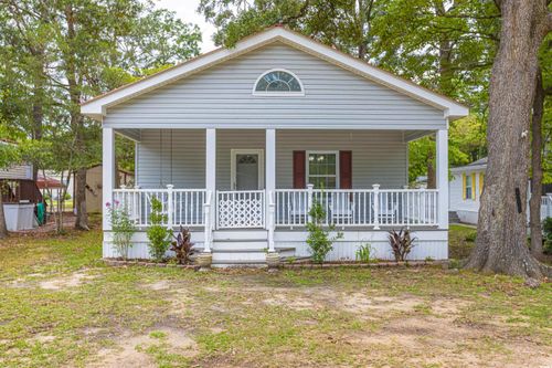517 Porter Dr, Murrells Inlet, SC, 29576-8176 | Card Image