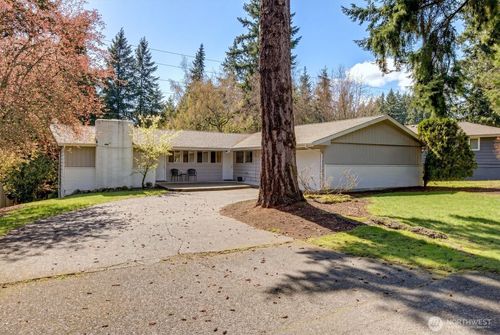 3065 124th Ave Ne, Bellevue, WA, 98005-1621 | Card Image