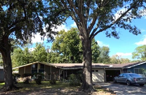 5035 Woodlawn Drive, Groves, TX, 77619-2720 | Card Image