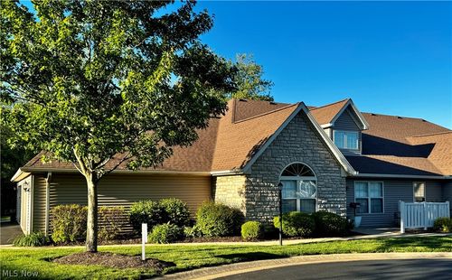 2570 Barnstone Avenue Sw, Canton, OH, 44706 | Card Image