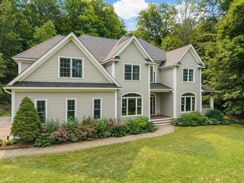 747 Terrace Dr, Williston, VT, 05495-8065 | Card Image