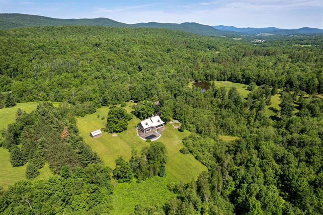 464 Pleasant Valley Rd, House other with 4 bedrooms, 4 bathrooms and null parking in Underhill VT | Image 20