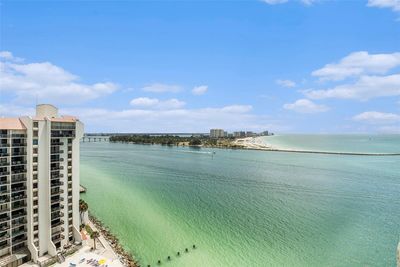 1706 - 440 S Gulfview Boulevard, Condo with 2 bedrooms, 2 bathrooms and null parking in Clearwater Beach FL | Image 1