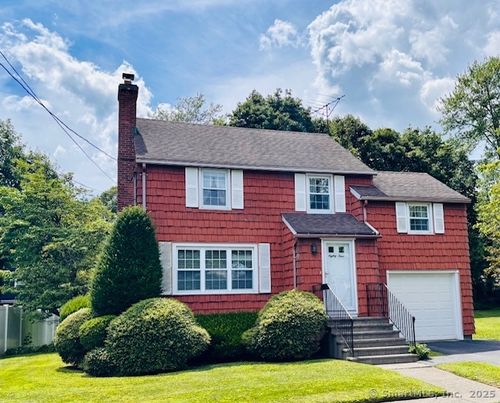 84 Blamey Cir, Stratford, CT, 06614-3212 | Card Image