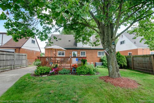13620 Aston St, Romulus, MI, 48174-1068 | Card Image