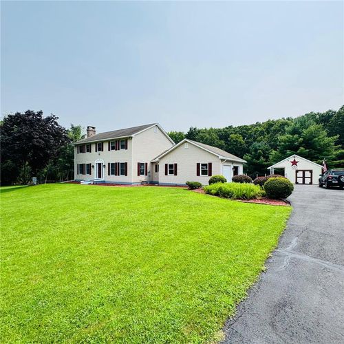 118 Crabapple Ln, East Stroudsburg, PA, 18301-8675 | Card Image