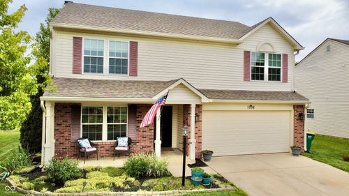 1098 Meadowview Ct, Franklin, IN, 46131-7374 | Card Image