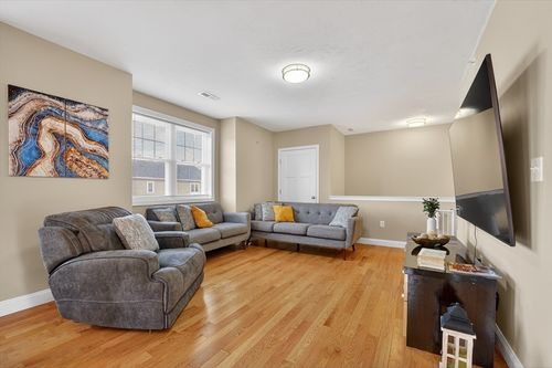 unit-57-7 Gorham St, Chelmsford, MA, 01824-2955 | Card Image