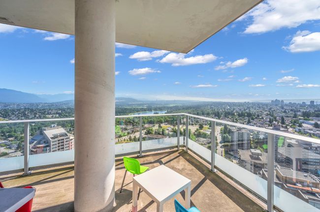 3306 - 4808 Hazel Street, Condo with 3 bedrooms, 3 bathrooms and 2 parking in Burnaby BC | Image 6