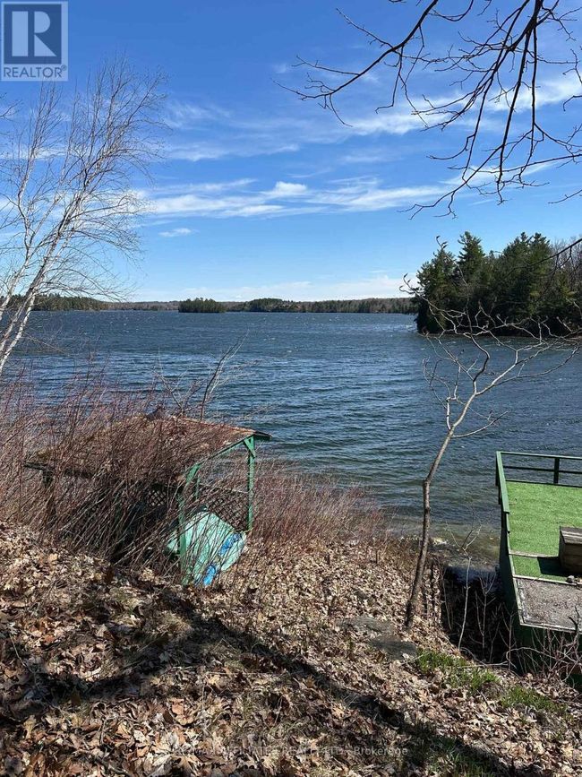 84B Sandpit Lane E, House other with 2 bedrooms, 1 bathrooms and 2 parking in Frontenac (Frontenac South) ON | Image 4