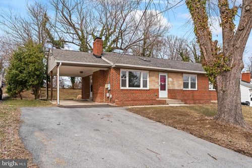 4502 Henderson Rd, TEMPLE HILLS, MD, 20748-3618 | Card Image