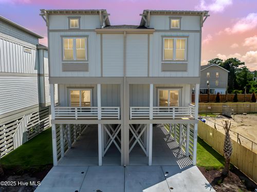 2-205 Spartanburg Ave, Carolina Beach, NC, 28428-5309 | Card Image
