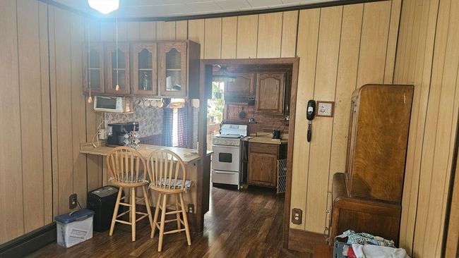 715 Elm St, Home with 4 bedrooms, 3 bathrooms and 4 parking in Woonsocket RI | Image 7