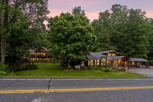 7142 Highway 76 W, Clayton, GA, 30525-4822 | Card Image