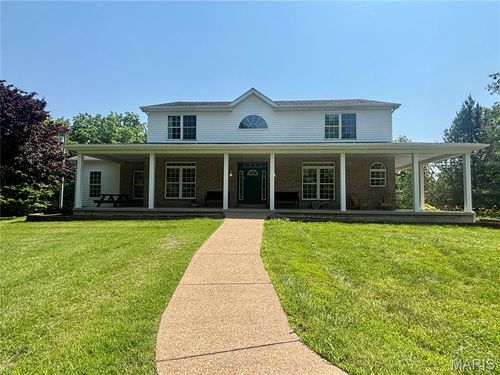 4 Hahn Estate Rd, Winfield, MO, 63389-2526 | Card Image
