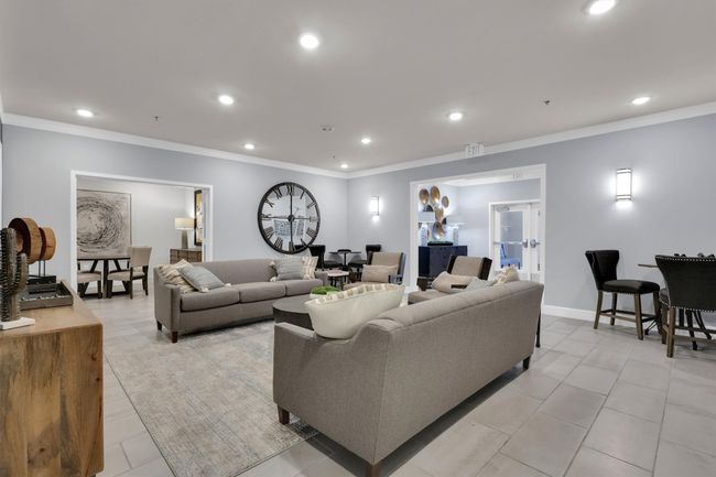 Building B- Conversation Space in entryway | Image 30