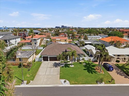 109 16th St, BELLEAIR BEACH, FL, 33786-3309 | Card Image