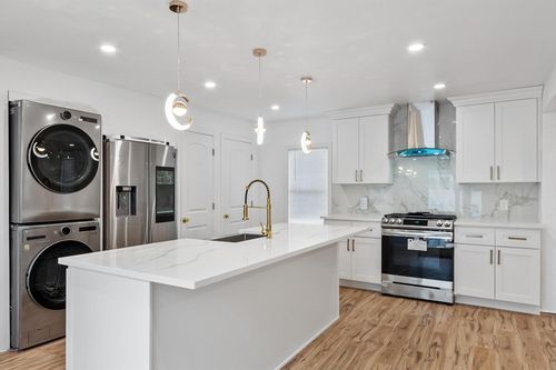 5 Oceanview St, Winthrop, MA, 02152-3019 | Card Image
