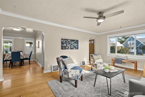 1115 Elizabeth Ave, Bremerton, WA, 98337-1726 | Card Image