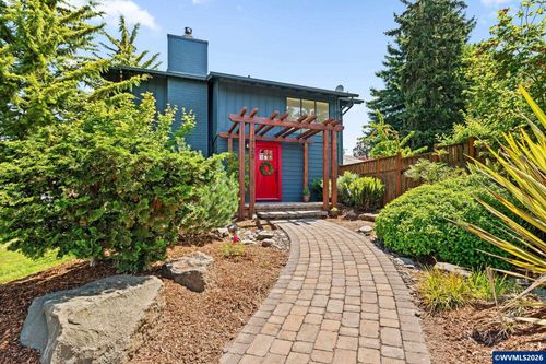 1723 Nw Lincoln St, Albany, OR, 97321-1225 | Card Image