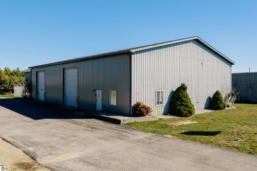 3854 Jupiter Cresent Dr, Traverse City, MI, 49685-9335 | Card Image
