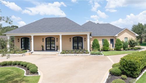4211 Serrano Ct, Bryan, TX, 77802-6101 | Card Image