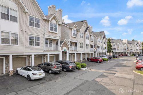 98 Prestwick Way, Edison, NJ, 08820-4681 | Card Image