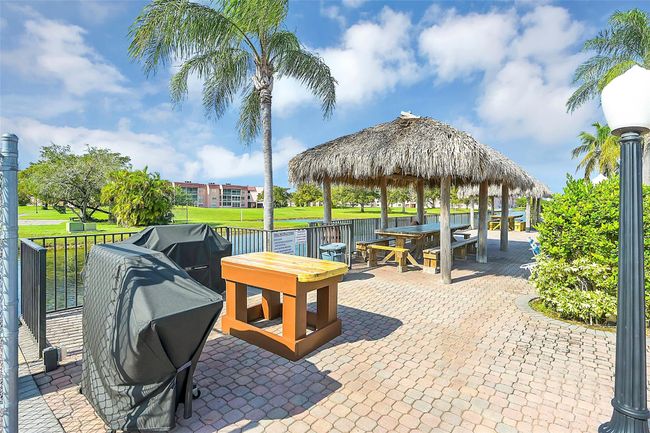 APT-306 - 9020 Sunrise Lakes Blvd, Condo with 2 bedrooms, 2 bathrooms and null parking in Sunrise FL | Image 22