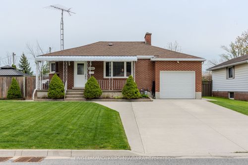 3560 Rapids View Dr, Niagara Falls, ON, L2G6C4 | Card Image