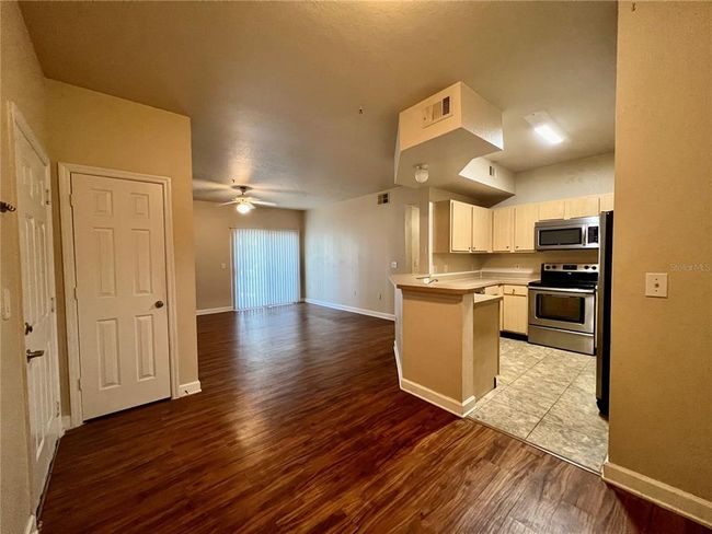 APT-8101 - 1985 Erving Cir, Condo with 2 bedrooms, 1 bathrooms and null parking in OCOEE FL | Image 6