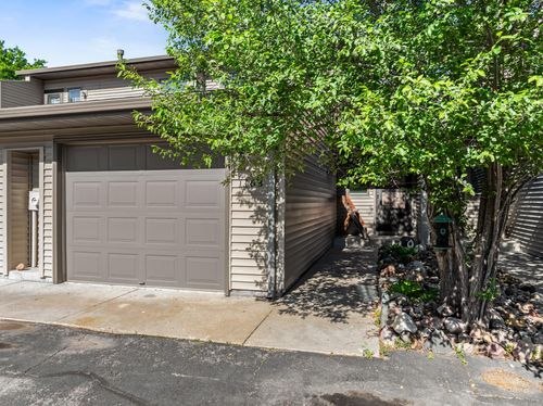 1168 Highland Ave, Northfield, MN, 55057-1332 | Card Image