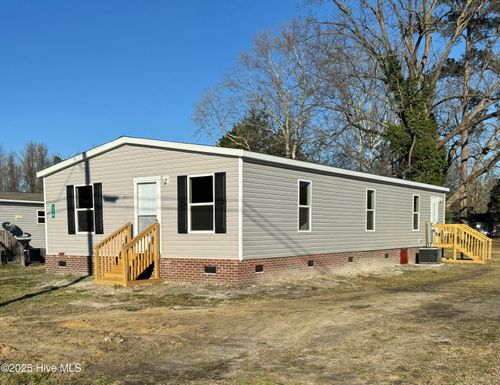 338 Yancey St, Warsaw, NC, 28398-1327 | Card Image