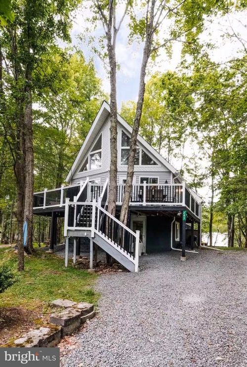 243 Trout Creek Dr, Pocono Lake, PA, 18347-8116 | Card Image