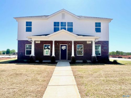 124 Fairway Pass, Meridianville, AL, 35759-3200 | Card Image