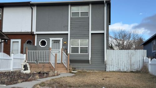 1815 Edinburgh St, Rawlins, WY, 82301-4557 | Card Image