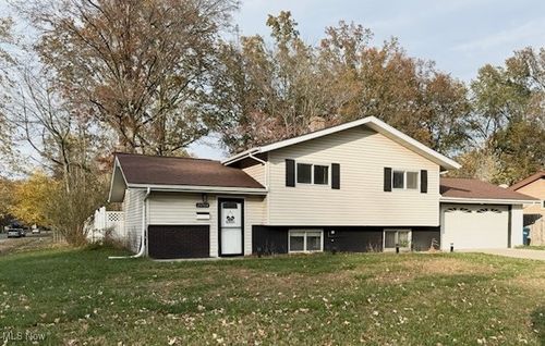 26964 Westwood Lane, Olmsted Township, OH, 44138 | Card Image