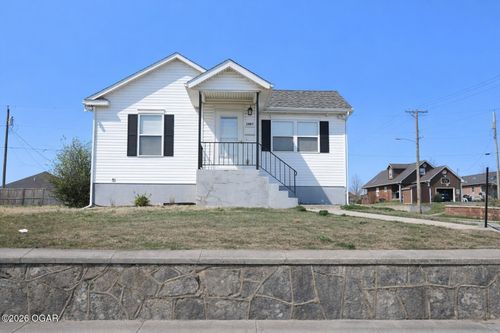 2402 S Kentucky Avenue, Joplin, MO, 64804 | Card Image