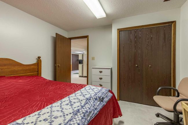 12 Fairway Cres, House other with 6 bedrooms, 3 bathrooms and 3 parking in Foremost AB | Image 32