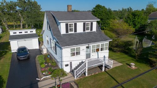 288 Atlantic St, Sydney Mines, NS, B1V1W8 | Card Image