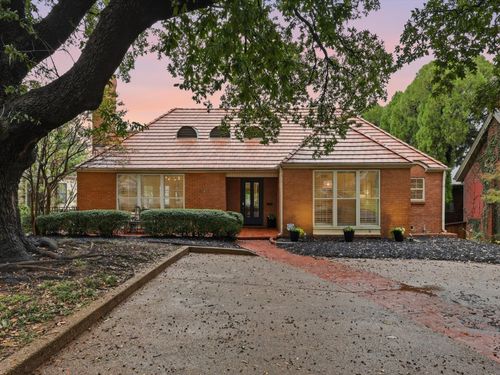 2341 Lofton Ter, Fort Worth, TX, 76109-1122 | Card Image