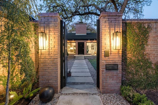 2404 Enfield Rd, House other with 3 bedrooms, 4 bathrooms and 3 parking in Austin TX | Image 5