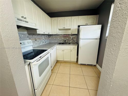 204-2040 Nw 89th Ave, Pembroke Pines, FL, 33028 | Card Image