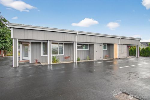 302 3rd St, Woodland, WA, 98674-8497 | Card Image
