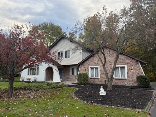 30 Silver Ridge Dr, Greece, NY, 14626-3708 | Card Image