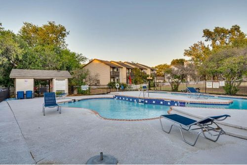 apt-d-1806 River Crossing Cir, Austin, TX, 78741-3244 | Card Image